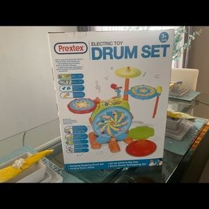 CHILDREN ELECTRIC TOY DRUM SET